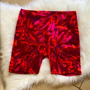 NEW All in Motion Women’s active shorts XL
